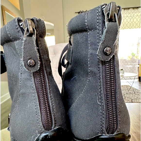 Simply Vera Vera Wang gray canvas boots buckles lace-up - Picture 5 of 7